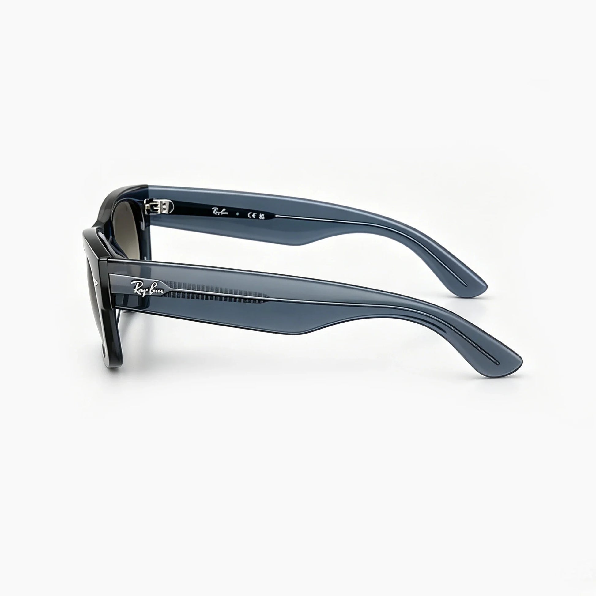 Mega Wayfarer II