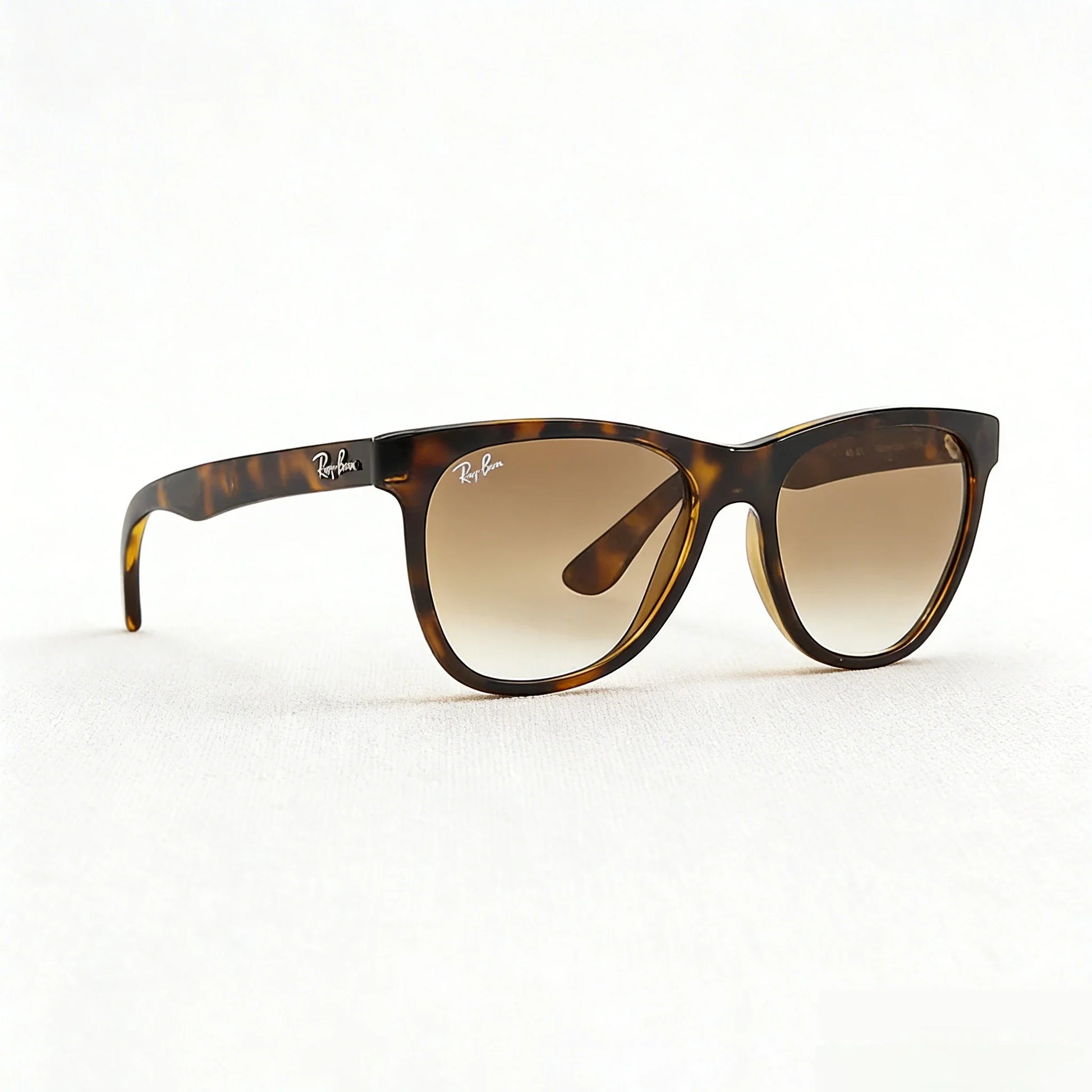 Ray Ban RB4184